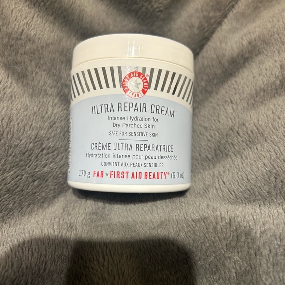 BN First Aid Beauty Ultra Repair Cream - Picture 2 of 4